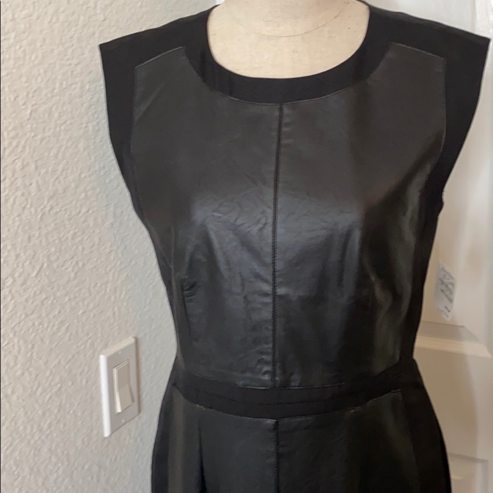 Romeo & Juliet Couture dress - Picture 2 of 7